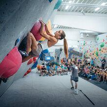 Arina Jurčenko a Lukáš Mokroluský jsou Mistry ČR v boulderu 2025